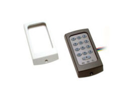 Paxton 351-210-NL Paxton K50 Touchlock compact est un système de contrôle d'accès une porte. Tous les composants électroniques sont dans le boîtier du clavier.