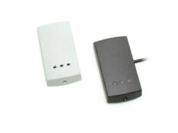 Paxton 353-110-NL Paxton P50 lecteurs de la gamme P sont conçus pour être utilisés avec les systèmes Switch2 et Net2. Les lecteurs sont proposés avec un choix de panneaux de couleur Anthracite foncé et gris clair.