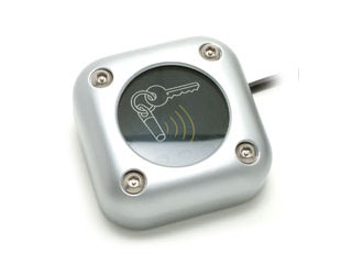 Paxton 390-747-NL Paxton Le lecteur métallique Proximité est conçu pour être utilisé avec les systèmes Switch2 et Net2. Il est contenu dans un boîtier en métal coulé ayant une finition chrome satinée.