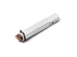 Assa Abloy Aperio Standard Spindle 50-60 Assa Abloy Aperio pivot pour des portes avec une épaisseur de 50-60mm. Convient uniquement pour les poignées de porte standard E100 et non pour E100 Premium et H100. Axe de 8mm.