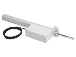 RWA RWA DC24VDC550 Les moteurs DS24VDC550 sont des moteurs électriques pour l'ouverture d'un exutoire de fumée. Moteur 24Vdc 650N