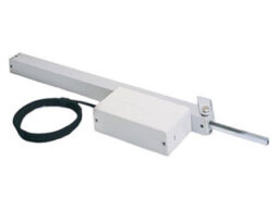 RWA RWA DC24VDC750 Les moteurs DS24VDC750 sont des moteurs électriques pour l'ouverture d'un exutoire de fumée. Moteur 24Vdc 650N