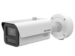 Hikvision iDS-2CD7A46G2/P-IZHSY(2.8-12mm)(O-STD) Hikvision Deepinview camera 4MP Ultra Low Light Darkfighter Smart Bullet caméra reseau avec objectif varifocale motorisé